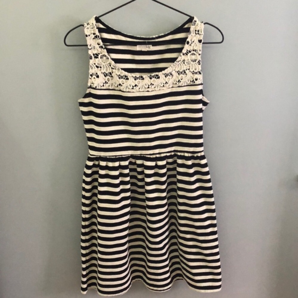 Maison Jules Striped Ribbed Lace Dress in Black & White Size Medium